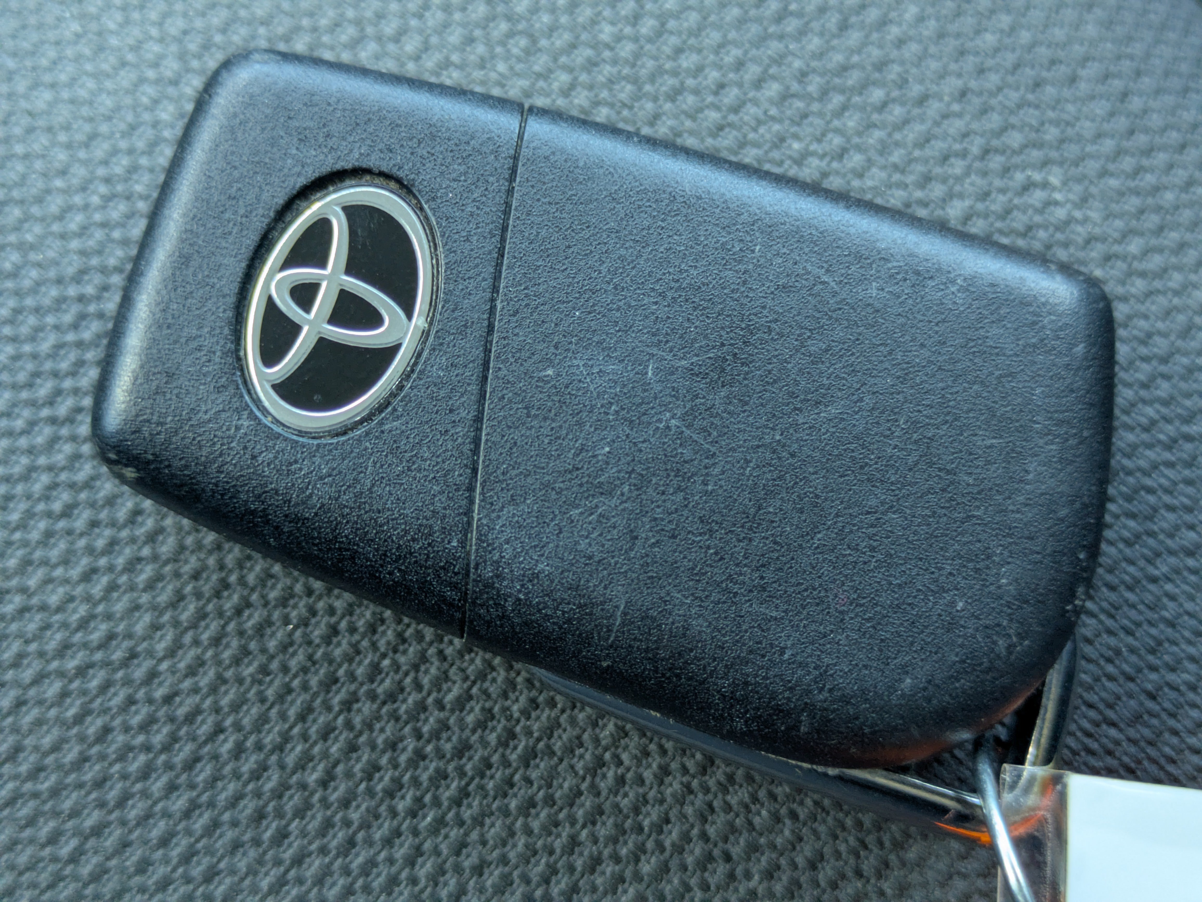 Used 2025 Toyota Corolla LE FWD image 20