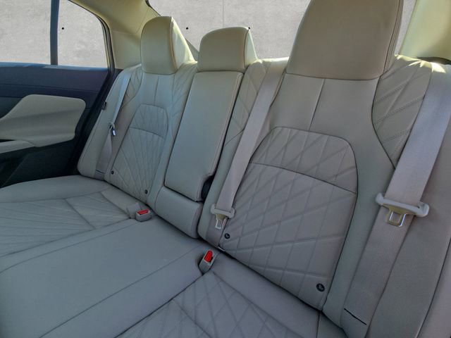 New 2026 Nissan Sentra SL FWD image 22