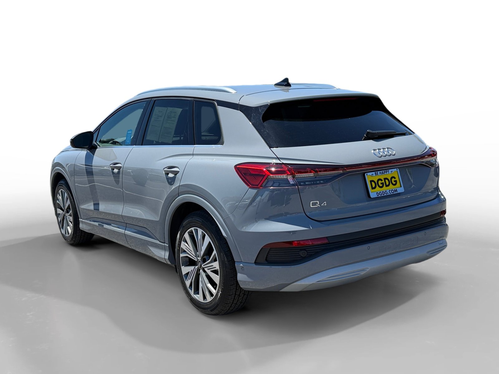 Used 2023 Audi Q4 e-tron Premium Plus w/ Premium Plus RWD image 3