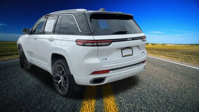 Certified 2022 Jeep Grand Cherokee Summit image 32