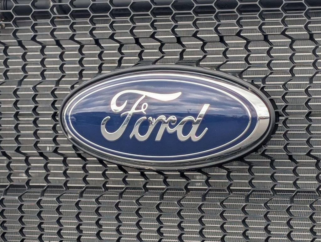 New 2025 Ford F750 2WD Regular Cab Super Duty image 10