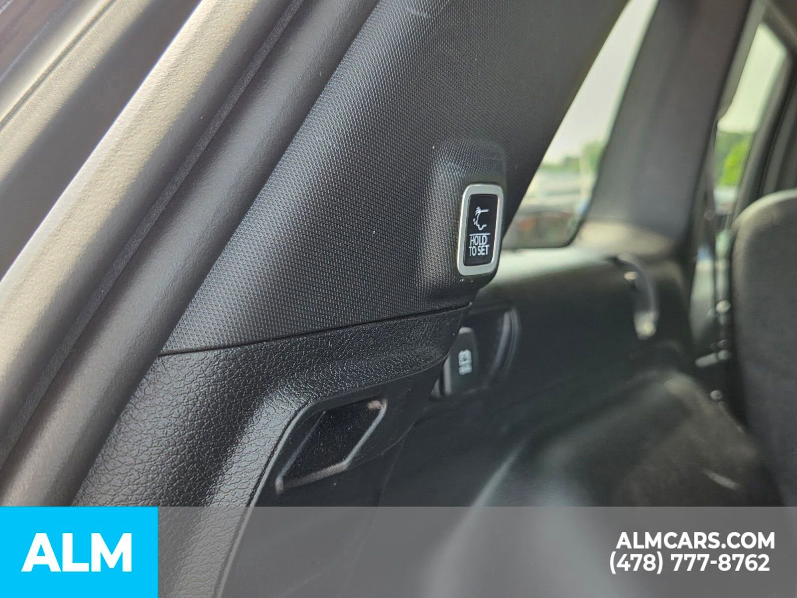 Used 2024 Jeep Grand Cherokee Altitude image 13