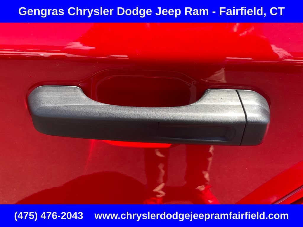 Certified 2025 Jeep Wrangler Unlimited Sahara AWD/4WD image 33