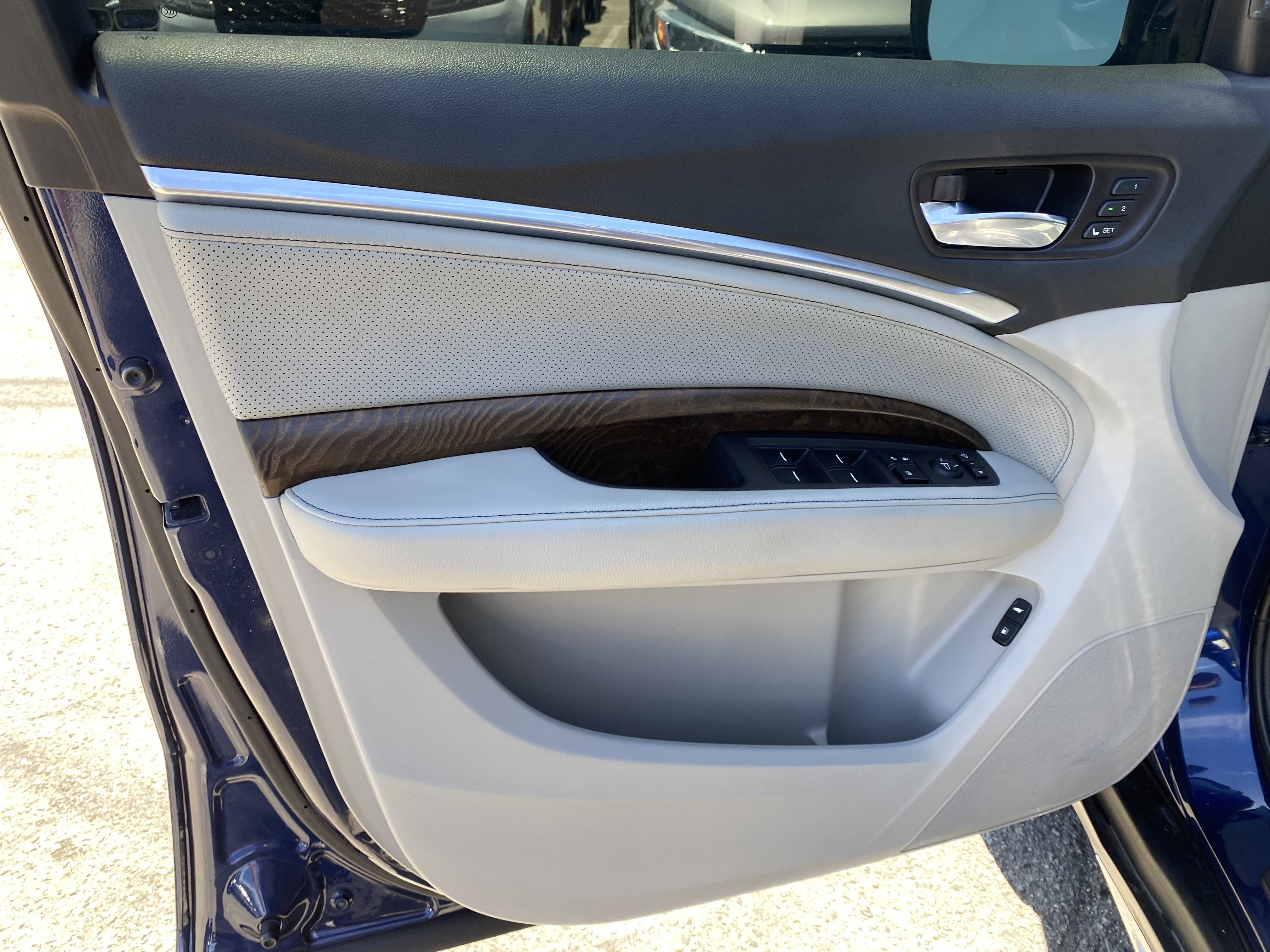 Used 2019 Acura MDX w/ Tech & Entertainment Packag FWD image 14