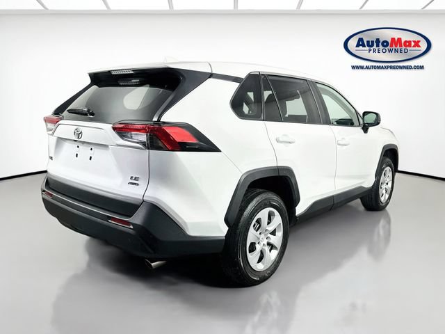 Used 2025 Toyota RAV4 LE AWD/4WD image 2