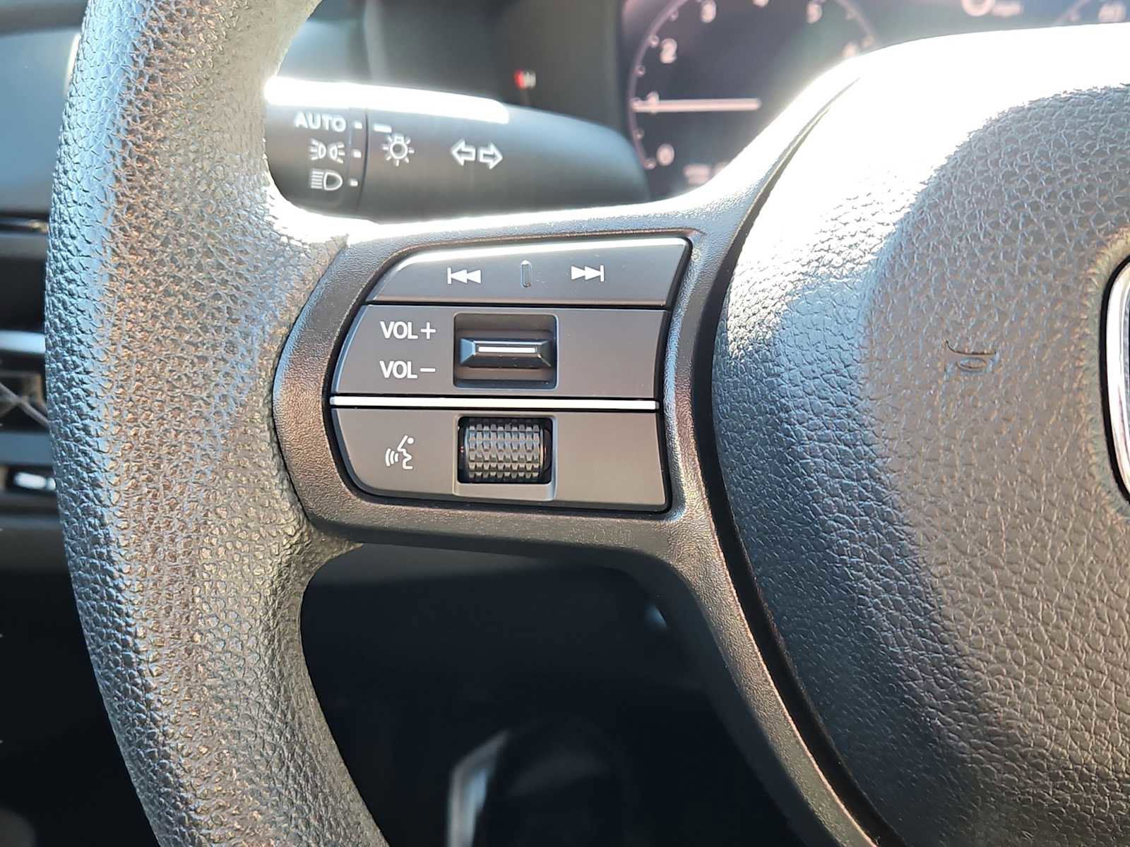 Certified 2023 Honda Accord EX image 15