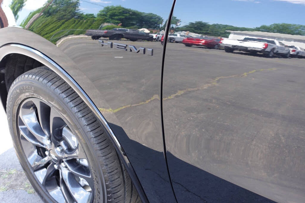 Used 2024 Dodge Durango R/T w/ Blacktop Package AWD/4WD image 15