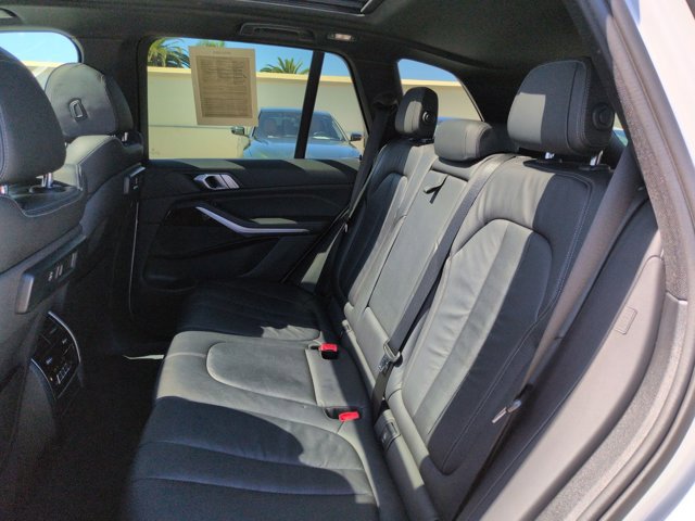 Used 2019 BMW X5 xDrive40i w/ Convenience Package AWD/4WD image 21