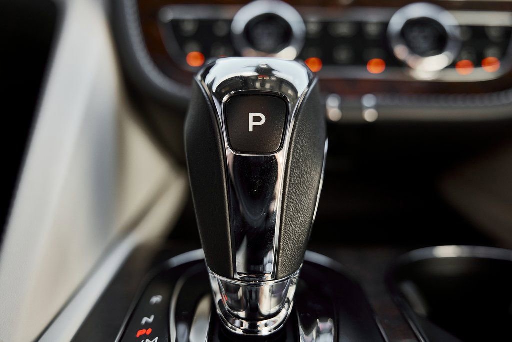 Used 2023 Bentley Bentayga Extended Wheelbase image 72