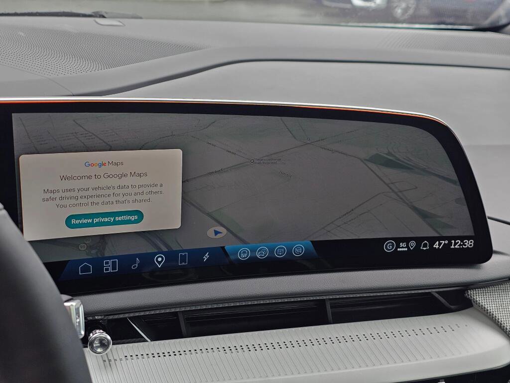 New 2026 Cadillac Optiq Luxury 1 image 40