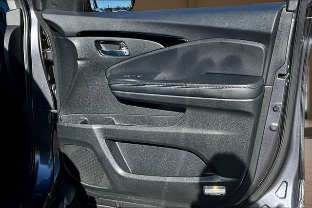 Used 2020 Honda Pilot Elite image 24