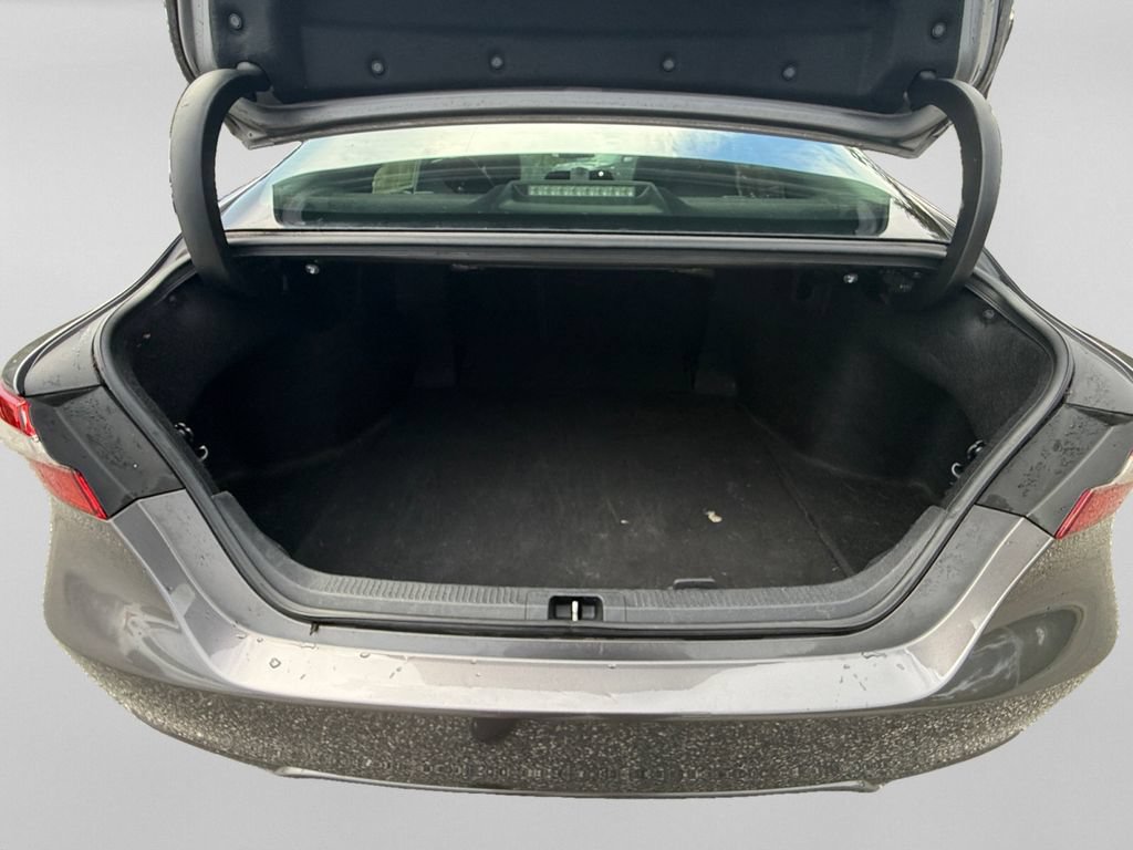 Used 2019 Toyota Camry SE FWD image 26