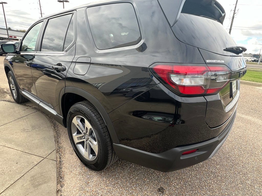 New 2025 Honda Pilot EX-L image 6