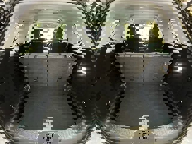 Used 2025 Ford Explorer Active image 31