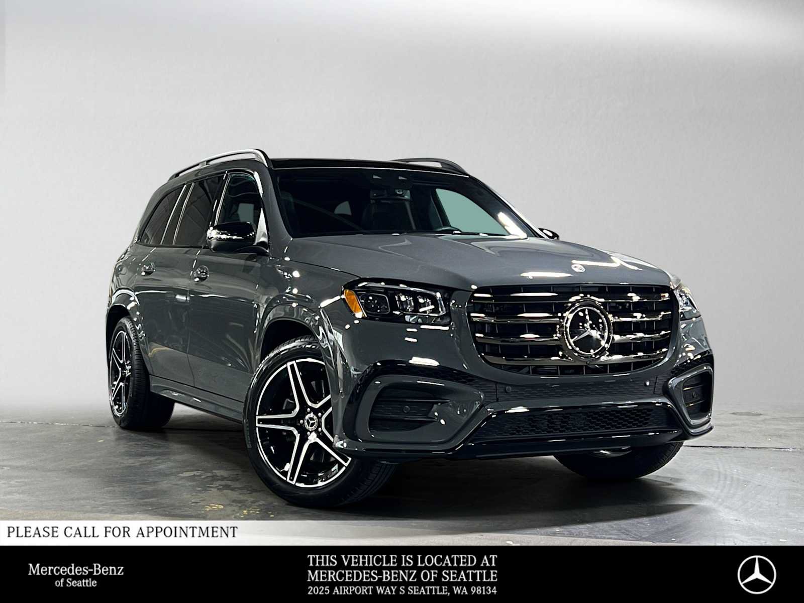Used 2026 Mercedes-Benz GLS 450 4MATIC image 1