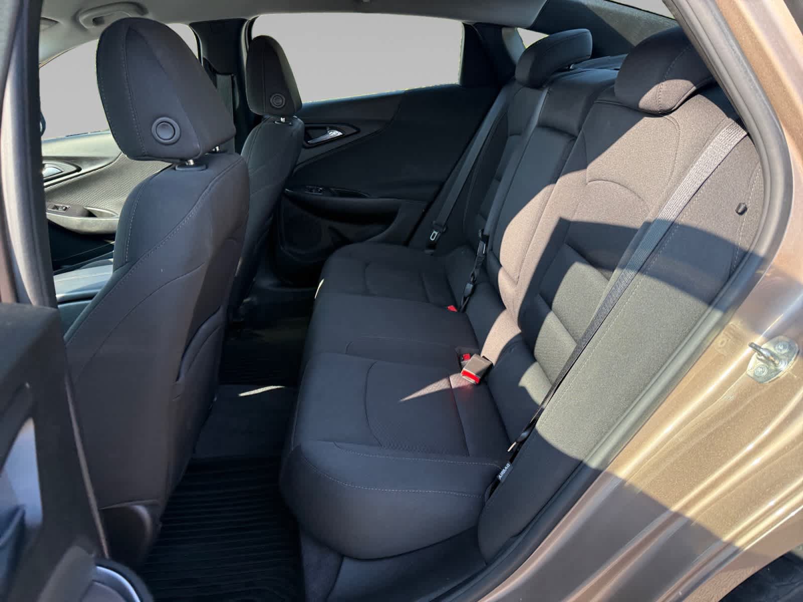 Used 2018 Chevrolet Malibu LT FWD image 22