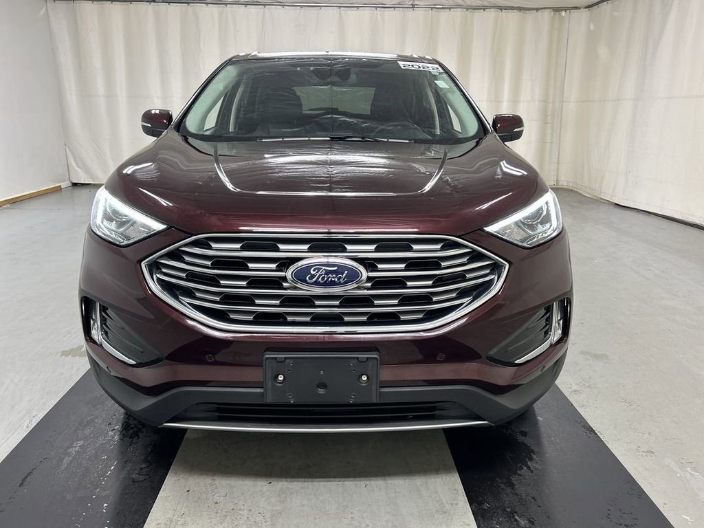 Used 2022 Ford Edge Titanium AWD/4WD image 3