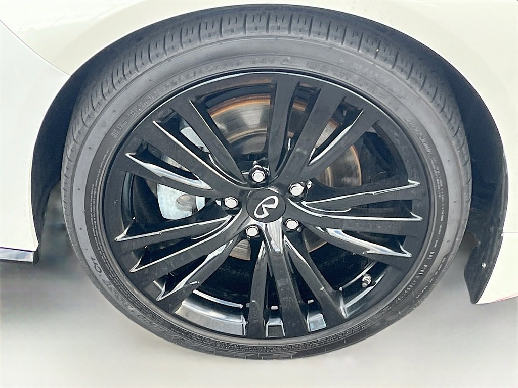 Used 2024 INFINITI Q50 Sensory image 32