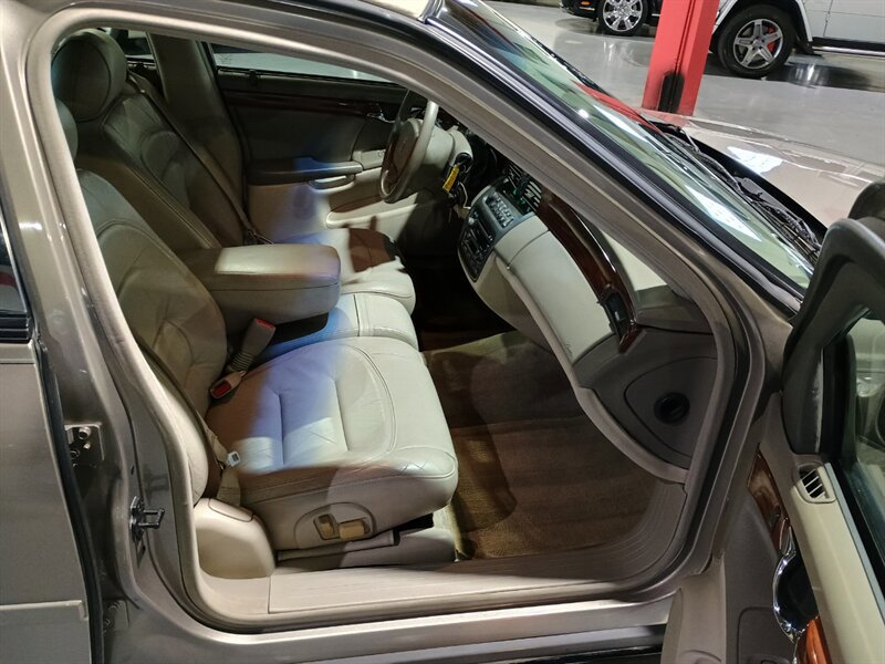Used 2001 Cadillac De Ville FWD image 52