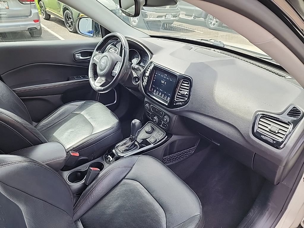 Used 2018 Jeep Compass Limited AWD/4WD image 13
