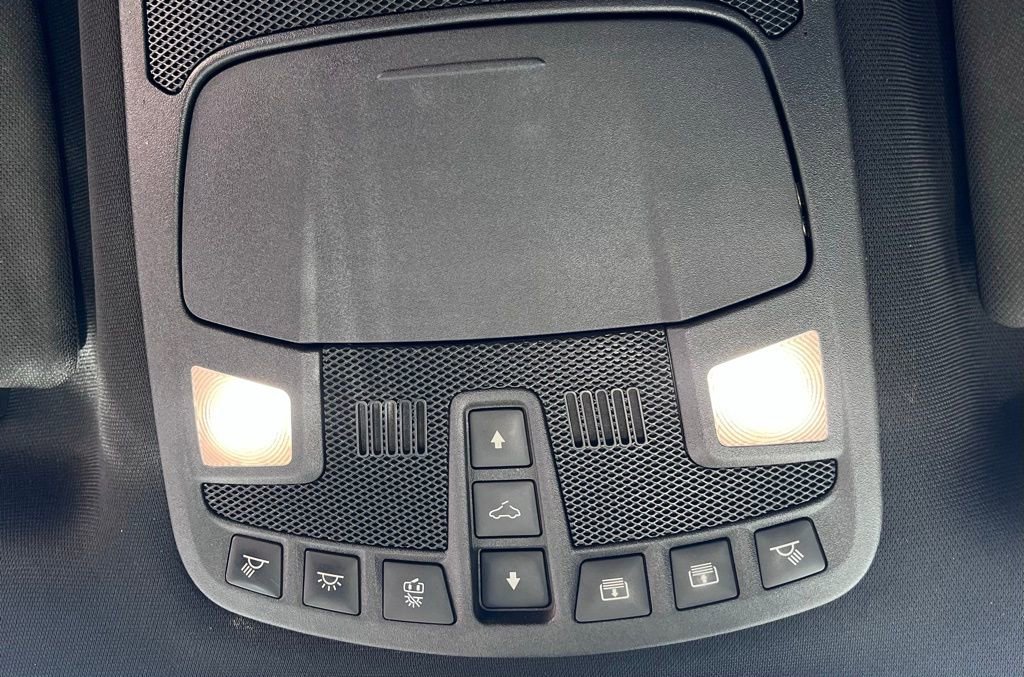 Used 2017 Ford F150 Platinum w/ Equipment Group 701A Luxury AWD/4WD image 25