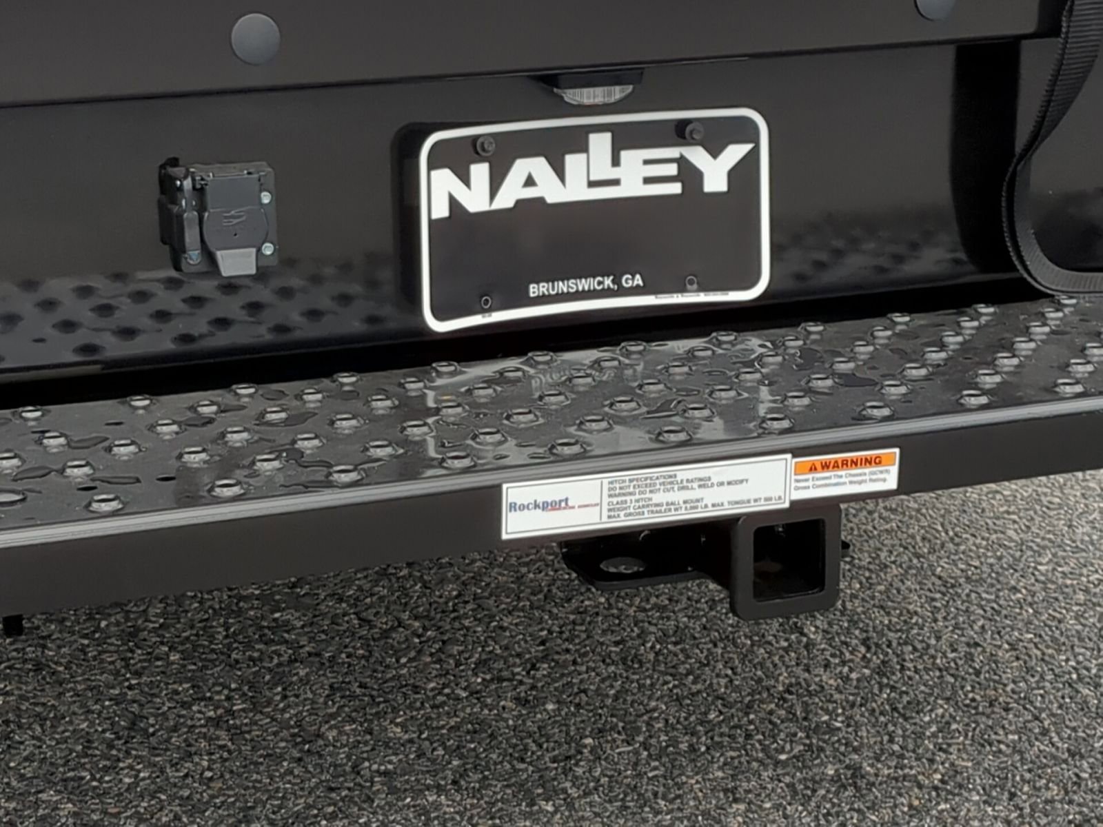 New 2025 GMC Savana 3500 BROWN w/ Power Convenience Package image 26