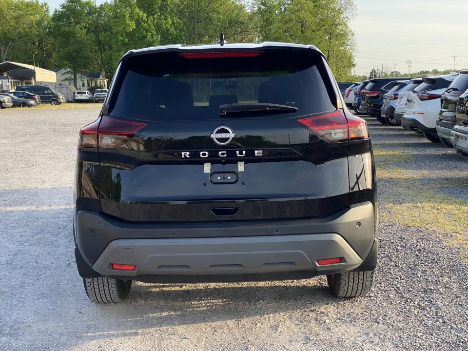 Used 2023 Nissan Rogue S FWD image 6