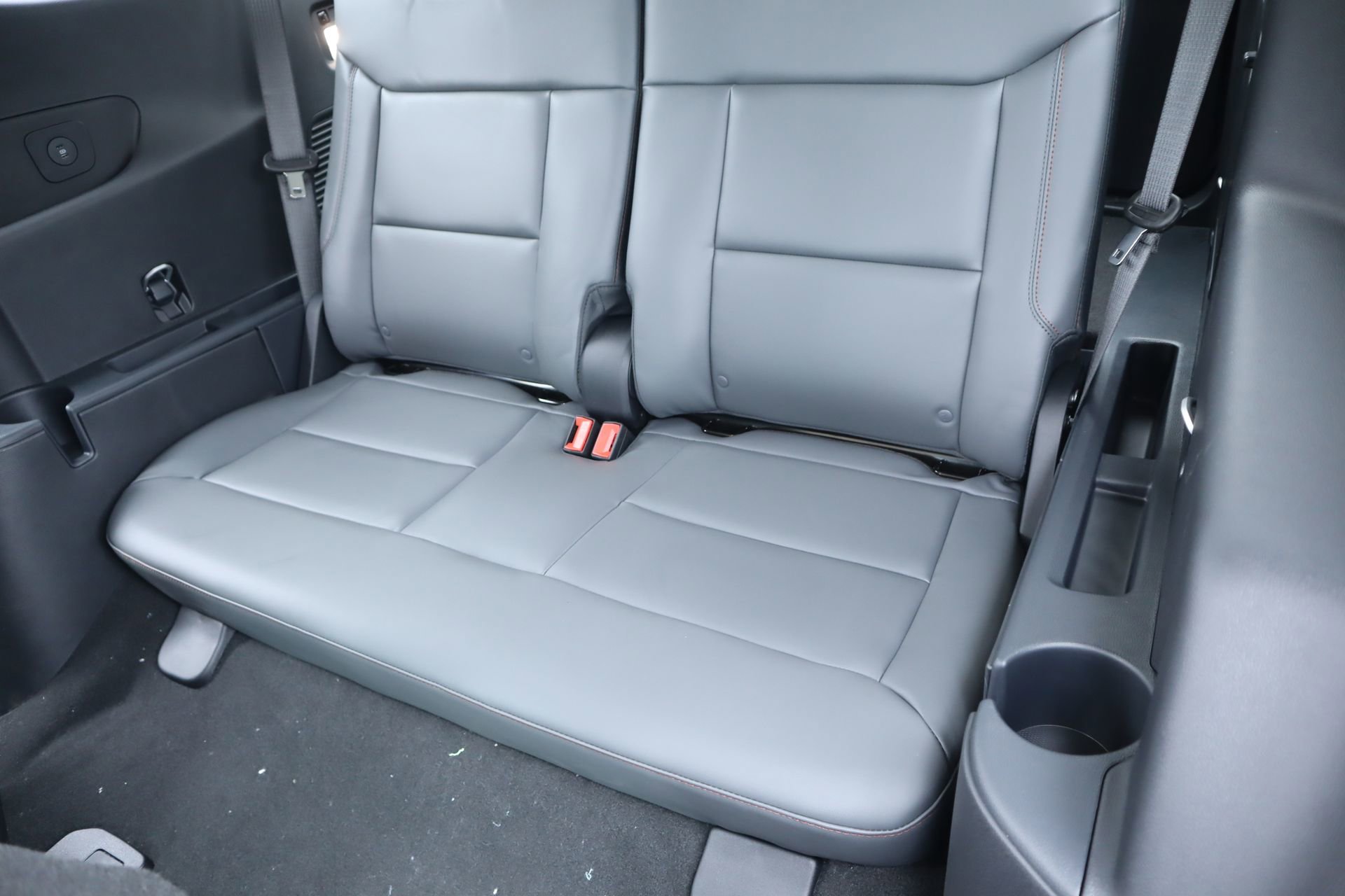 New 2026 Ford Explorer Active RWD image 14