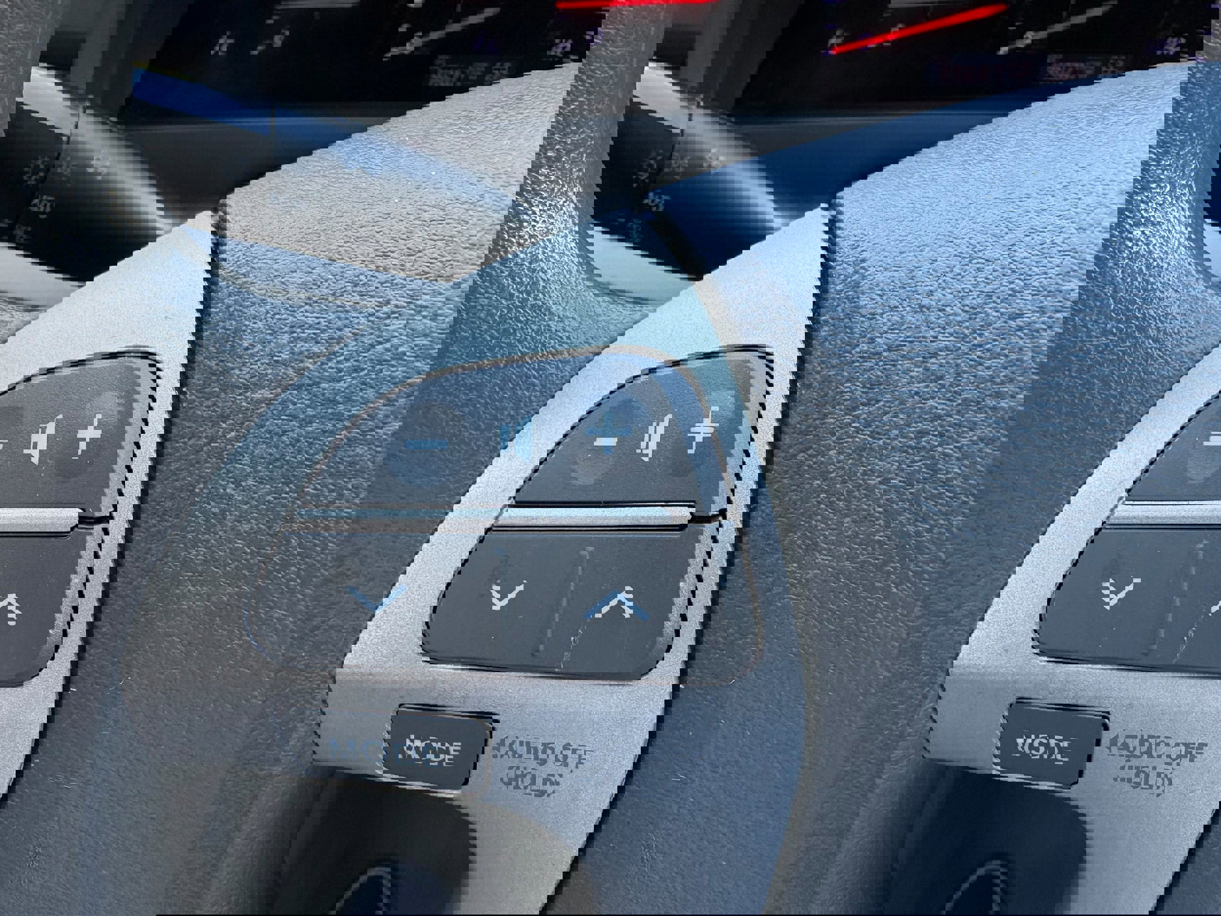 Used 2011 Toyota Camry LE image 24