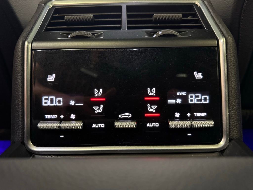 Certified 2023 Porsche Panamera 4 Platinum Edition AWD/4WD image 33