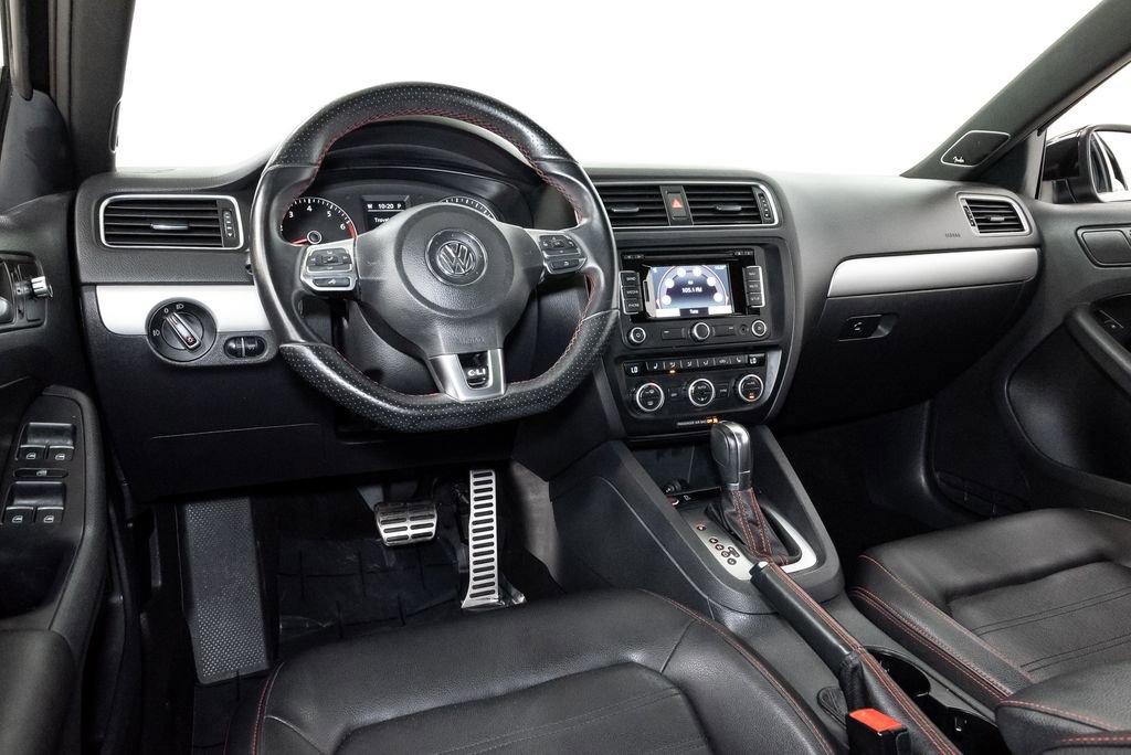 Used 2014 Volkswagen Jetta GLI Autobahn FWD image 7