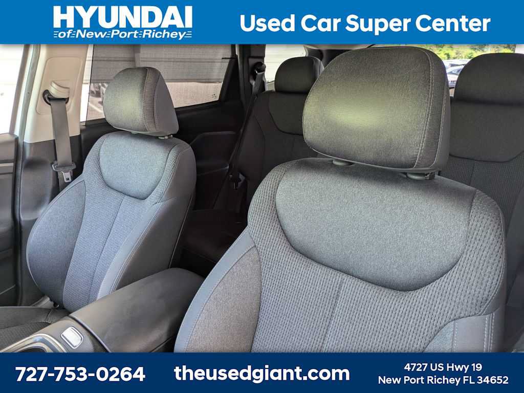 Used 2022 Hyundai Santa Fe XRT FWD image 7