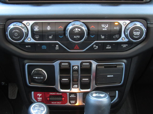 Used 2024 Jeep Wrangler Unlimited Rubicon 4xe AWD/4WD image 28
