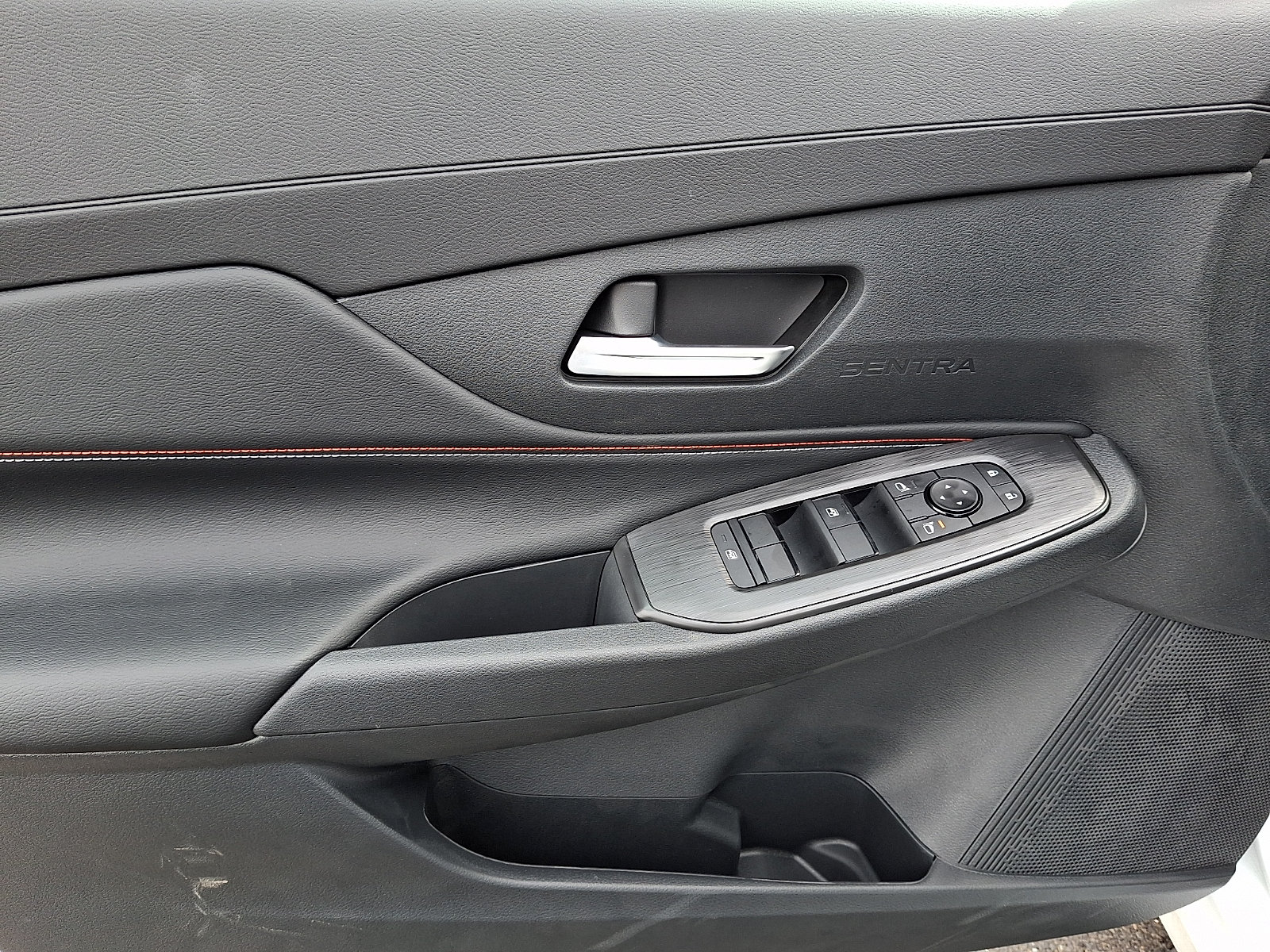 New 2027 Nissan Sentra SR w/ SR All Weather Package FWD image 8