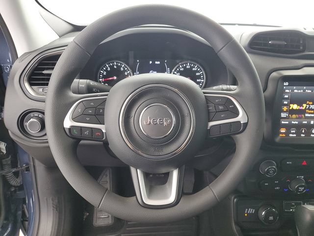 Used 2023 Jeep Renegade Latitude AWD/4WD image 21