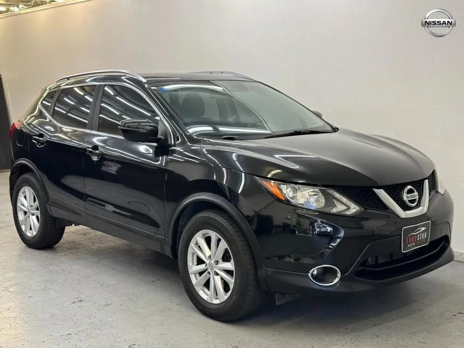 Used 2017 Nissan Rogue Sport SV