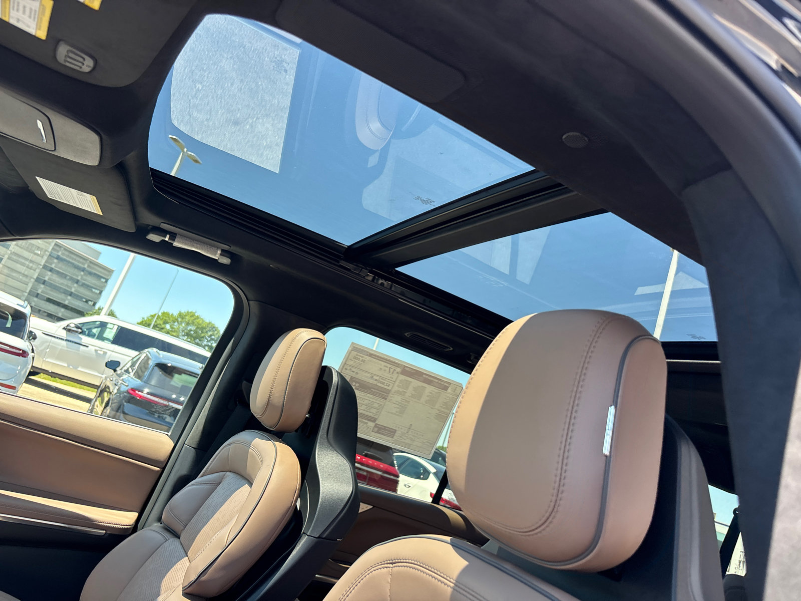 New 2026 Lincoln Navigator L Black Label AWD/4WD image 25