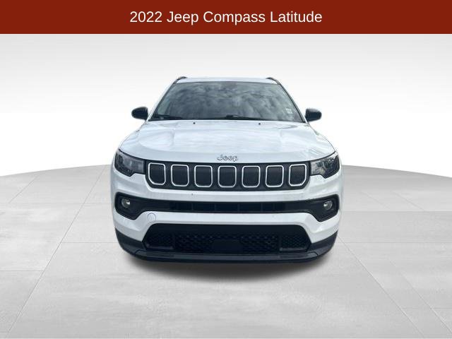 Used 2022 Jeep Compass Latitude FWD image 2