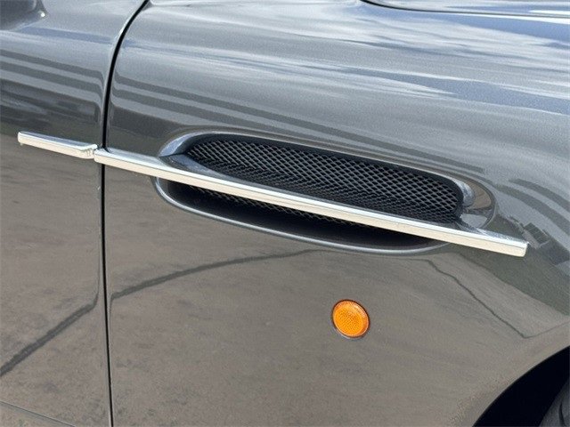 Used 2006 Aston Martin Vanquish S image 21