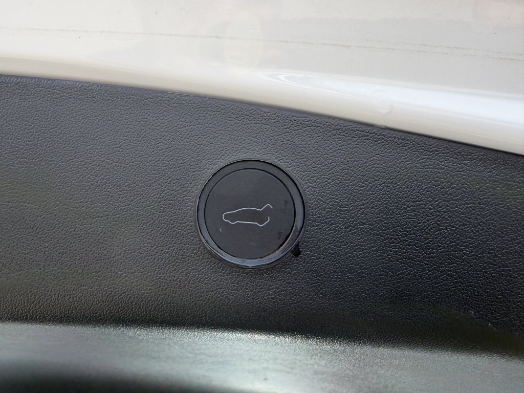 Used 2023 Tesla Model 3 Performance AWD/4WD image 40