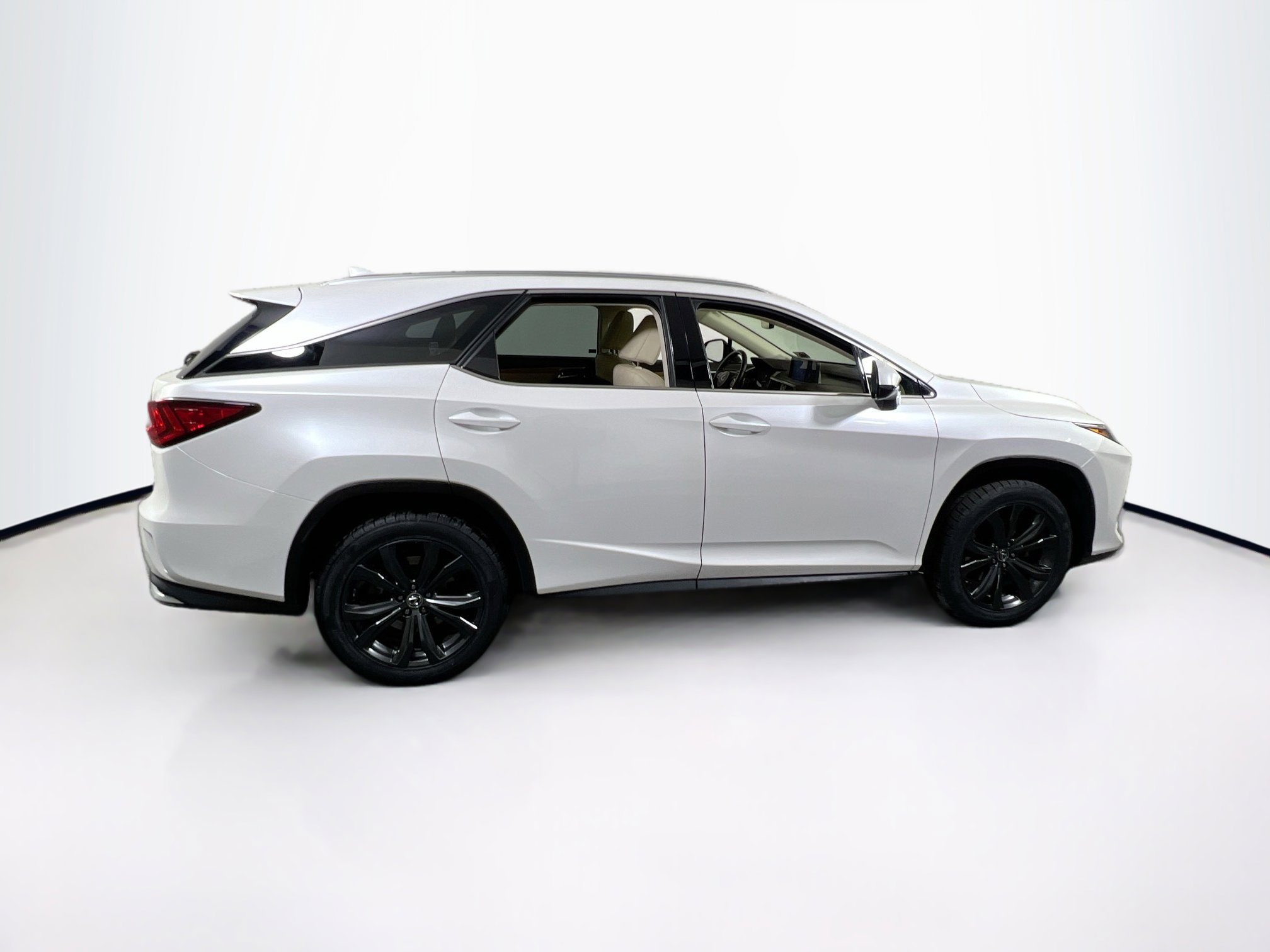 Used 2020 Lexus RX 350L Premium w/ Premium Package image 4