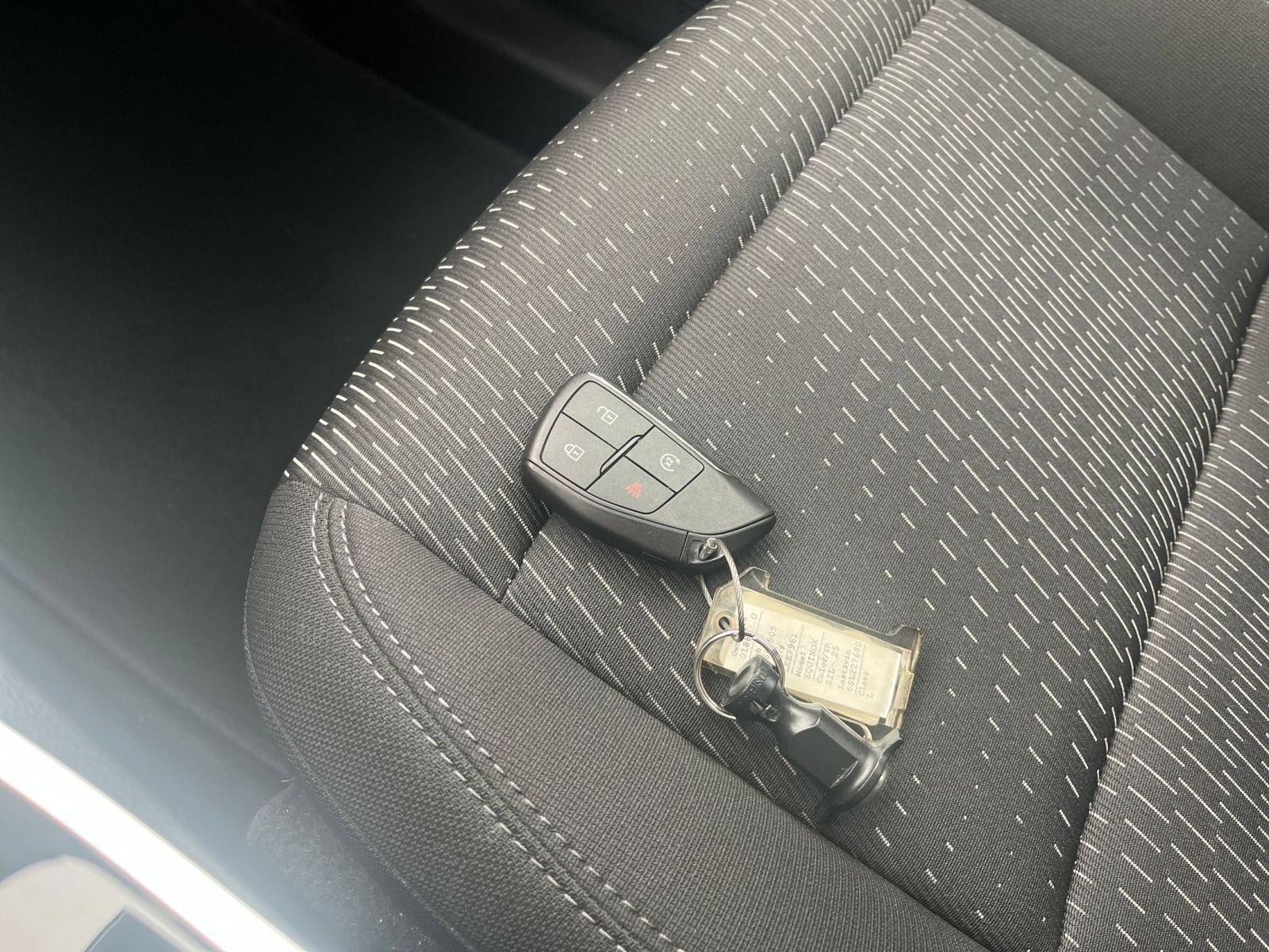 Used 2025 Chevrolet Equinox LT FWD image 18