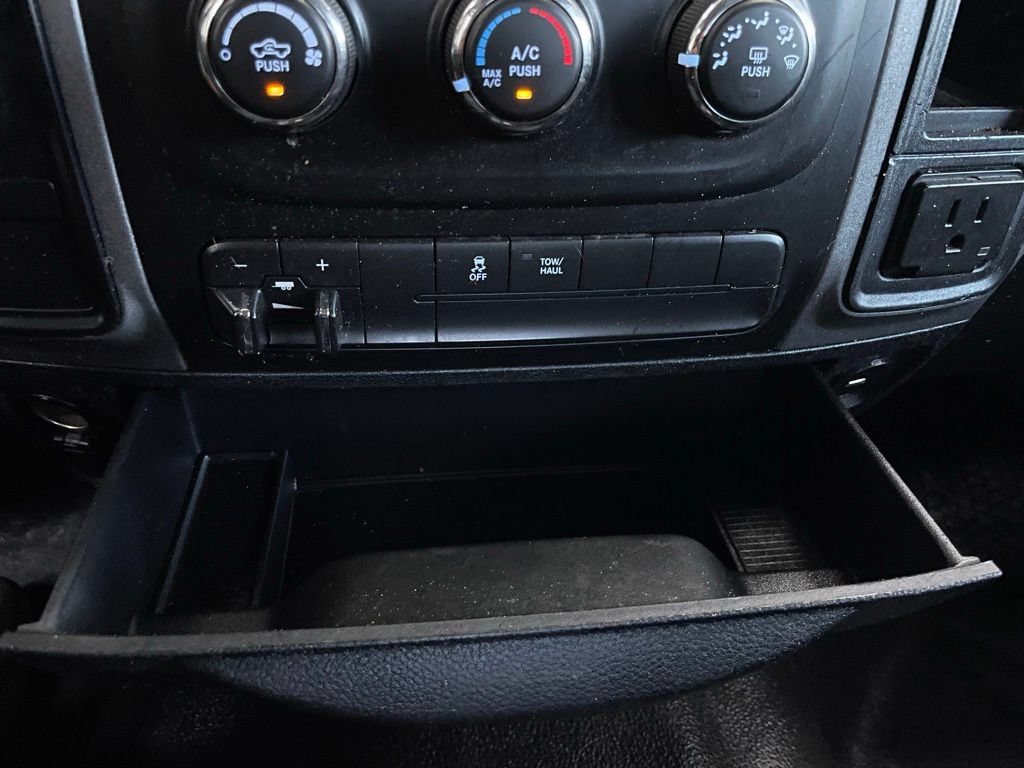 Used 2018 RAM 1500 4x4 Crew Cab w/ Protection Group image 26