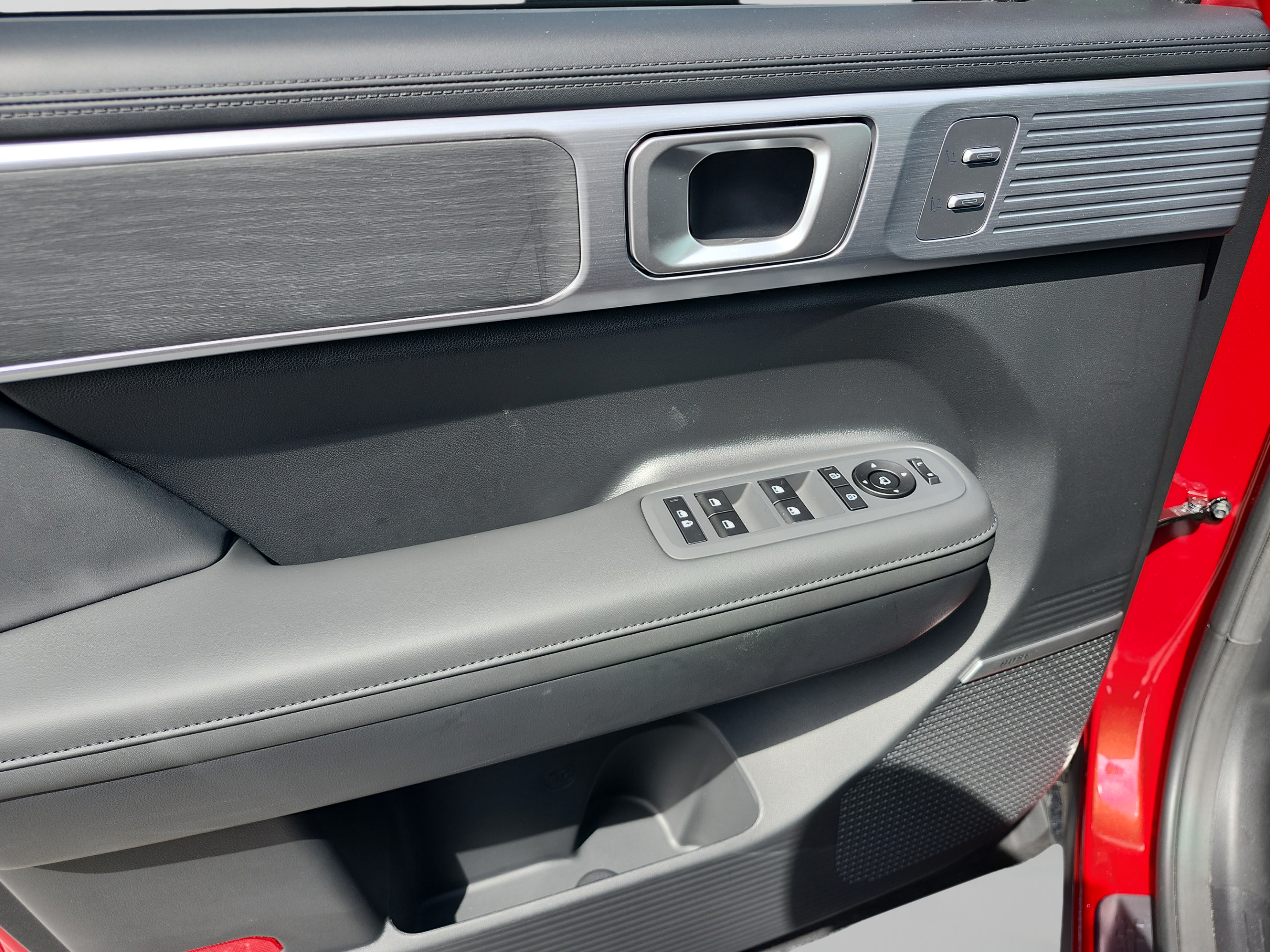 New 2026 Hyundai Santa Fe Limited FWD image 13