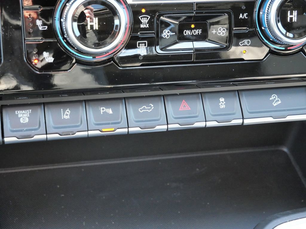 New 2026 GMC Sierra 3500 Denali w/ Denali Reserve Package image 51