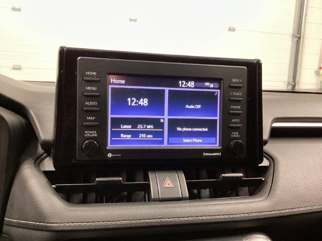 Used 2021 Toyota RAV4 LE FWD image 24