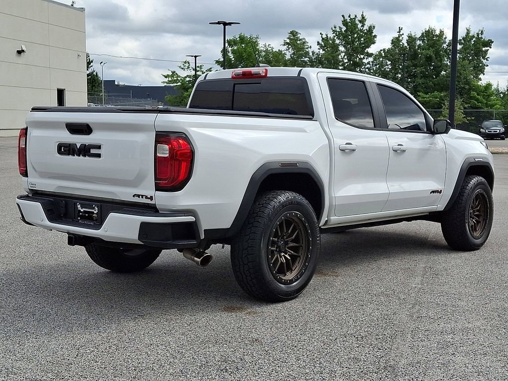 Used 2024 GMC Canyon AT4 w/ Technology Package AWD/4WD image 9