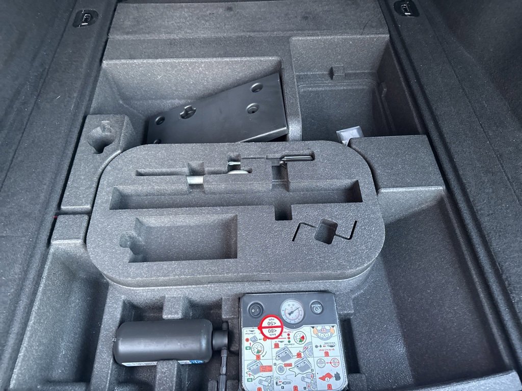 Used 2023 Alfa Romeo Stelvio Ti image 53