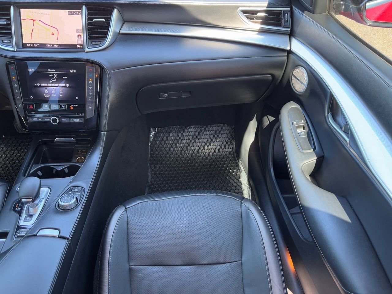 Used 2021 INFINITI QX50 Sensory image 15