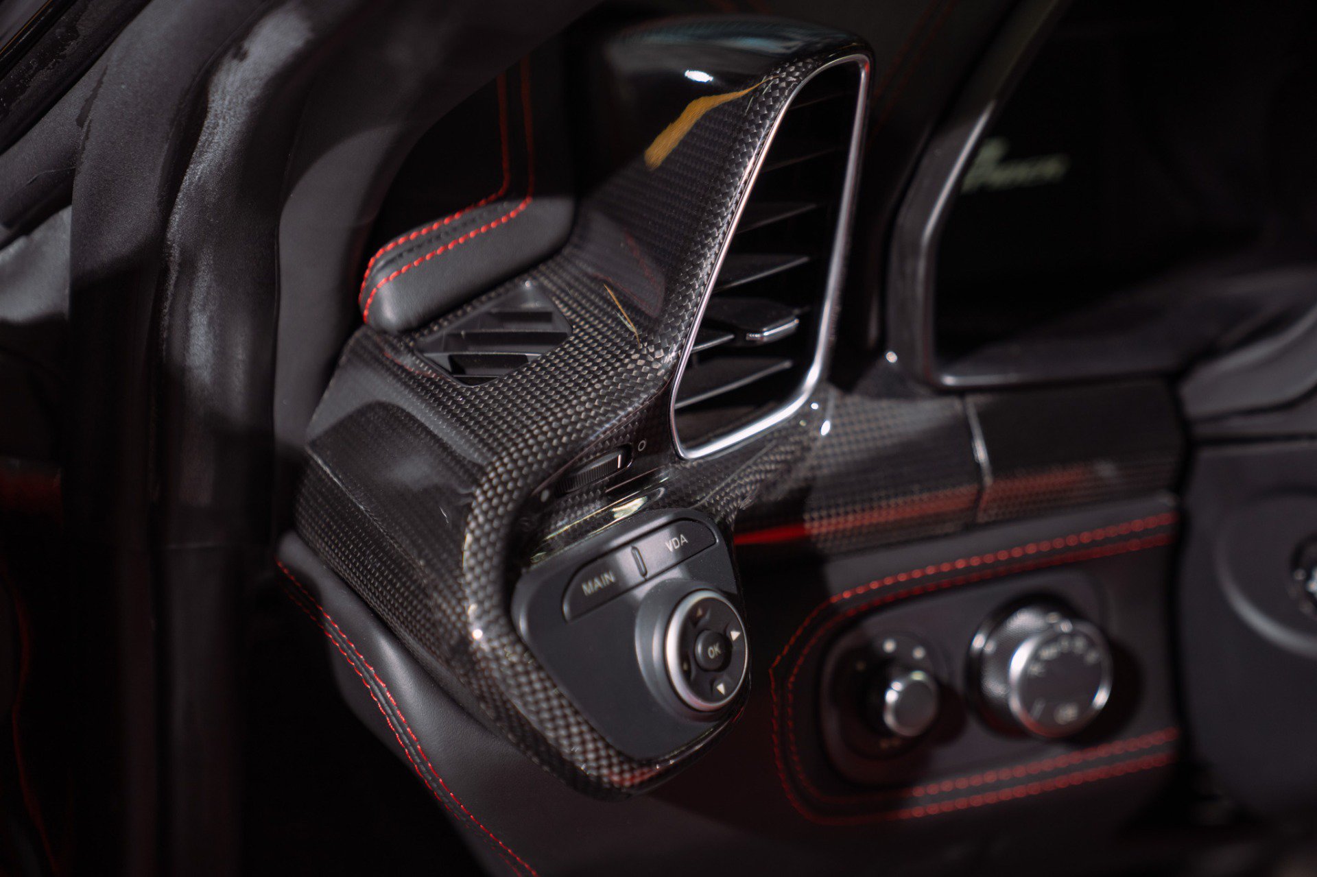 Used 2014 Ferrari 458 Spider RWD image 38